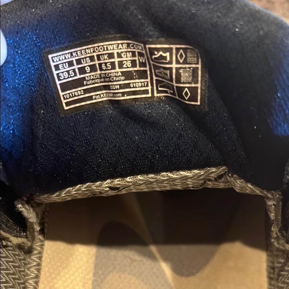 Keen Hiking Blue and Gray Shoes - Picture 2 of 5